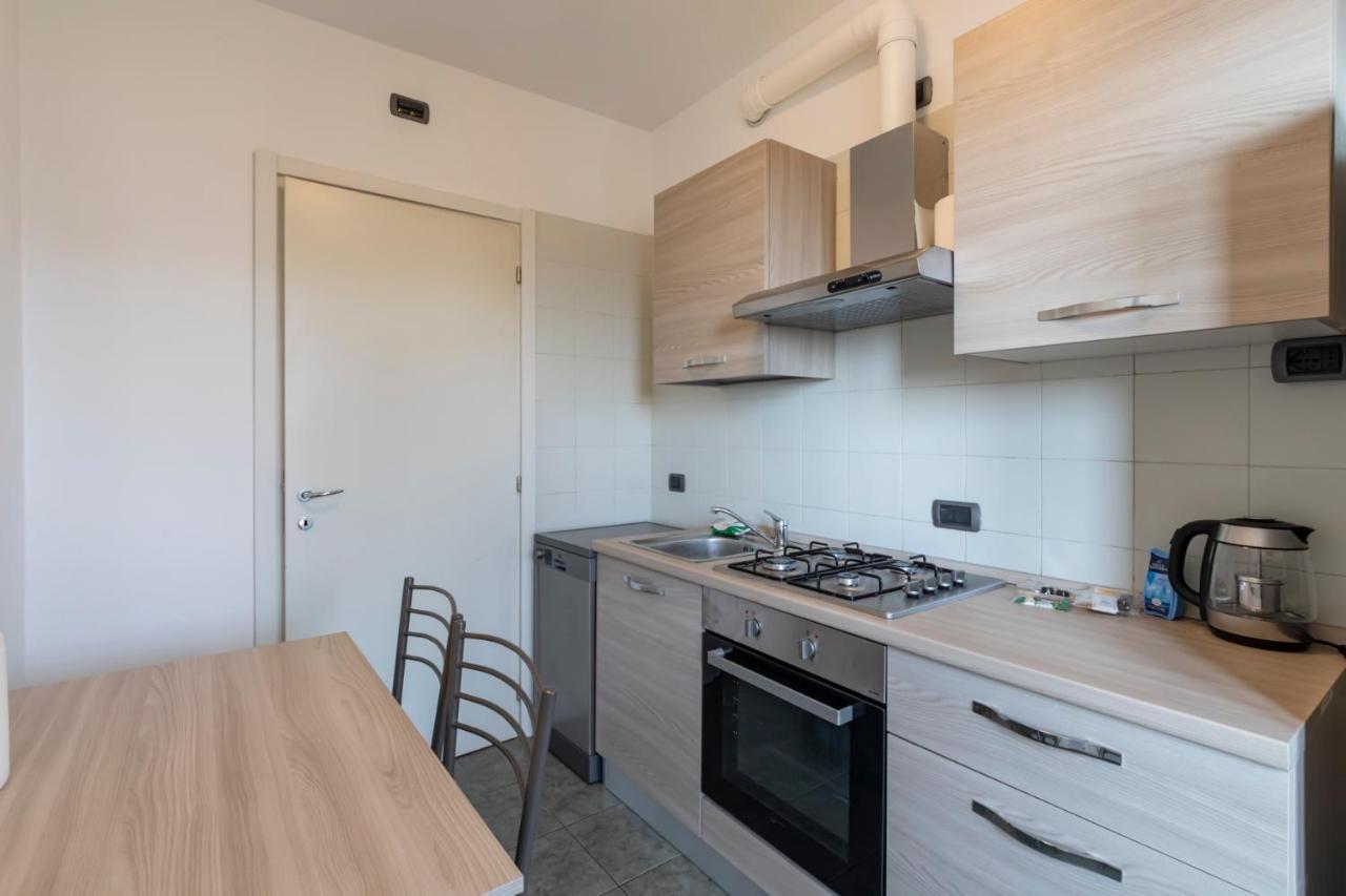 Splendida Terrazza Su Arcimboldi - Milano Bicocca Apartment Ngoại thất bức ảnh