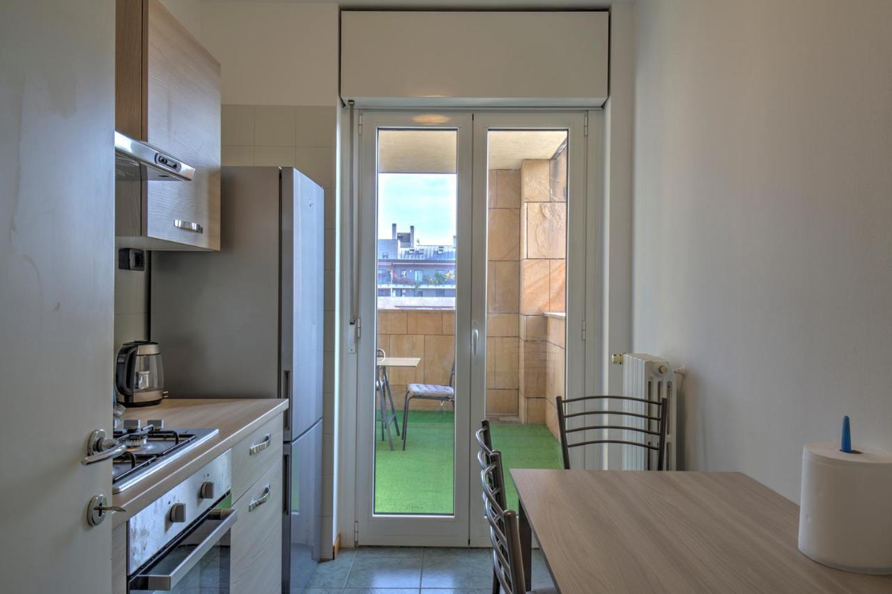 Splendida Terrazza Su Arcimboldi - Milano Bicocca Apartment Ngoại thất bức ảnh