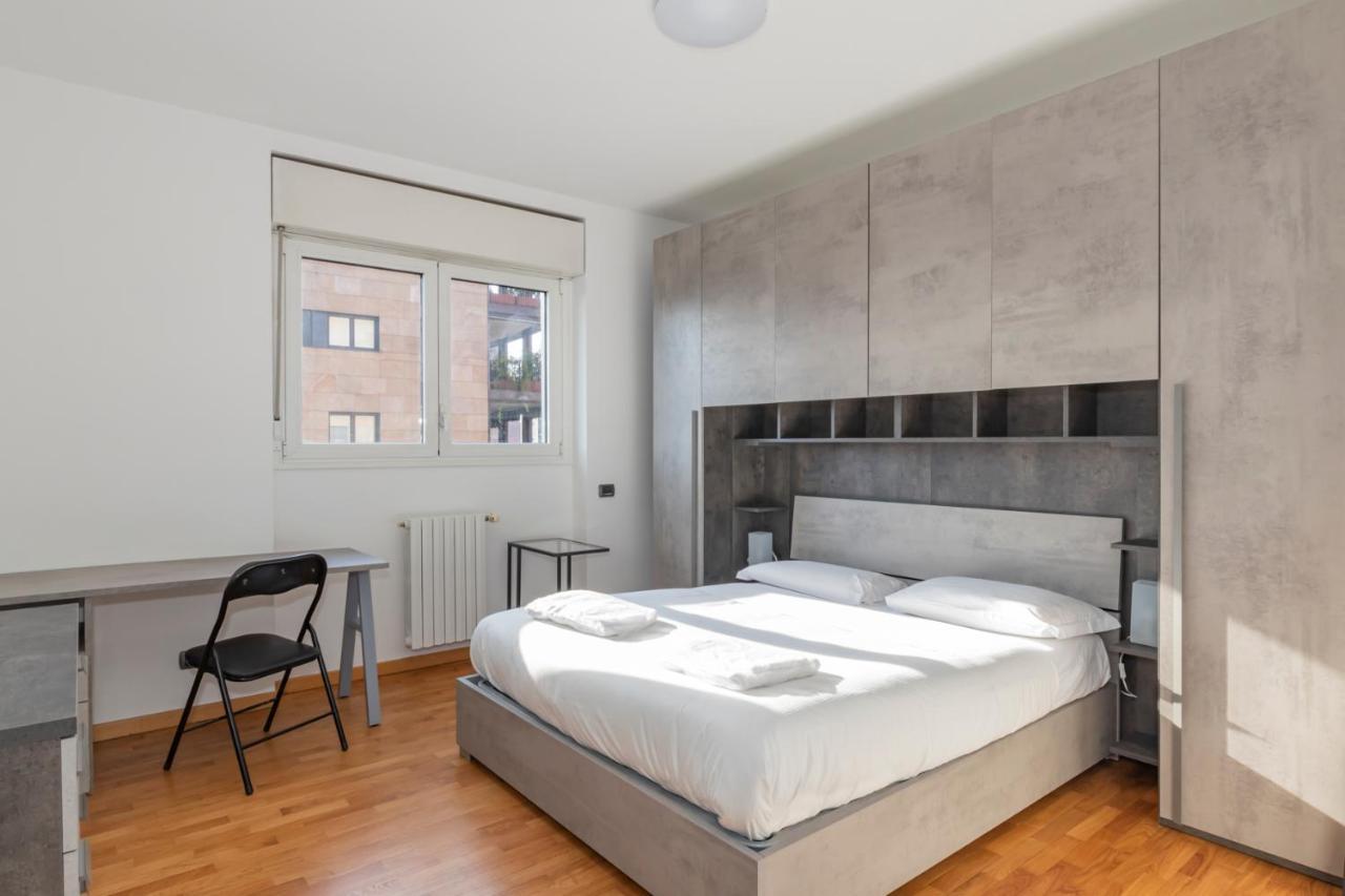 Splendida Terrazza Su Arcimboldi - Milano Bicocca Apartment Ngoại thất bức ảnh