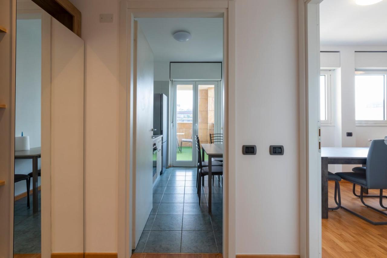 Splendida Terrazza Su Arcimboldi - Milano Bicocca Apartment Ngoại thất bức ảnh